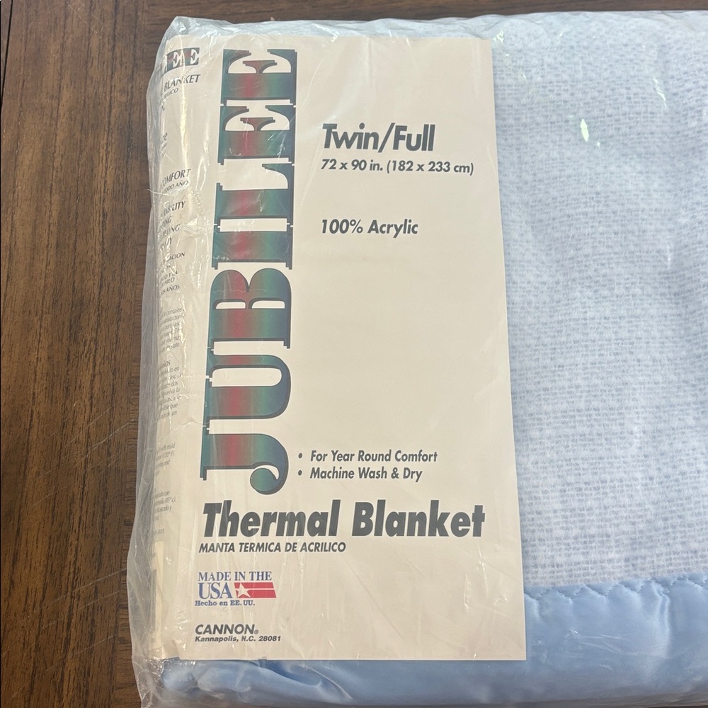 Vintage ~ Jubilee Thermal Blanket ~ Light Blue ~ Made in USA ~ Twin/Full ~ New - Picture 2 of 8